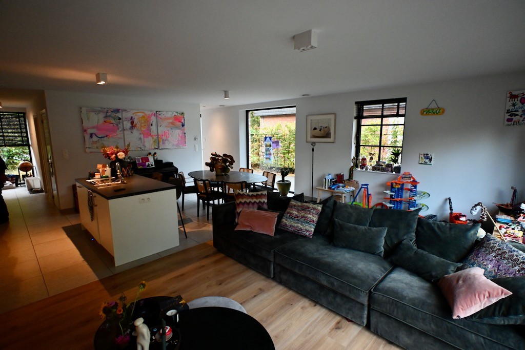 Recente energiezuinige woning met grote tuin ! - foto 5