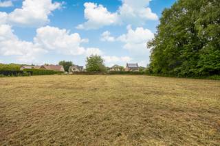 Bouwgrond open bebouwing (25a30ca)Deze prachtige en zeer rustig gelegen bouwgrond van 25a30ca is ideaal voor het bouwen van een ruime villa of...