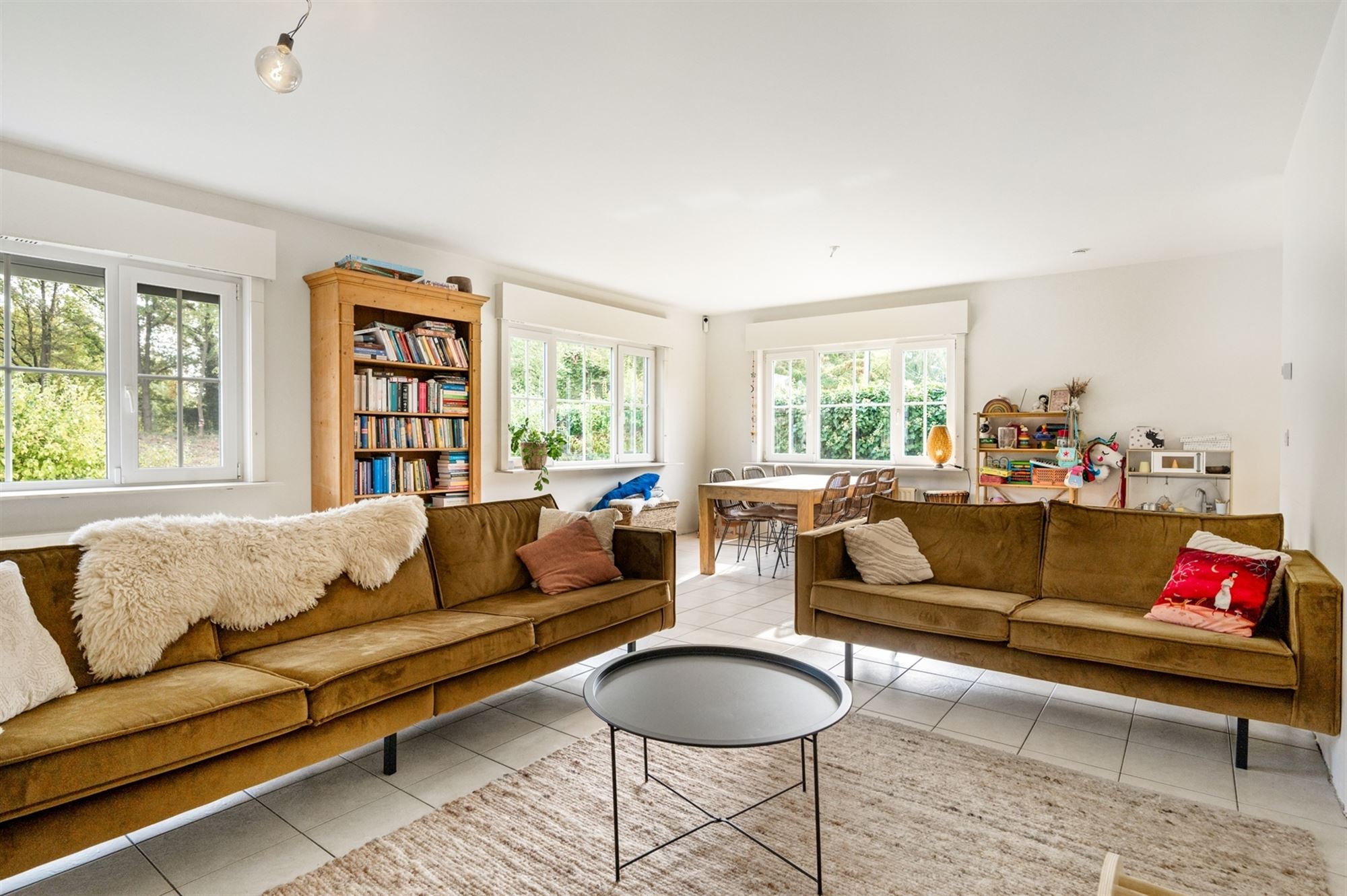 Verrassend ruime, stijlvolle woning te Sint-Katelijne-Waver - foto 3