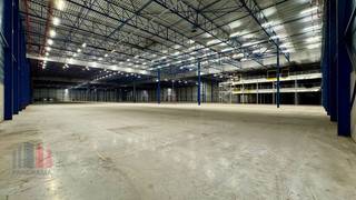 Ruime en moderne logistieke magazijnen op een strategische locatie in Willebroek, aan het Zeekanaal Brussel-Willebroek en vlakbij de A12 en...