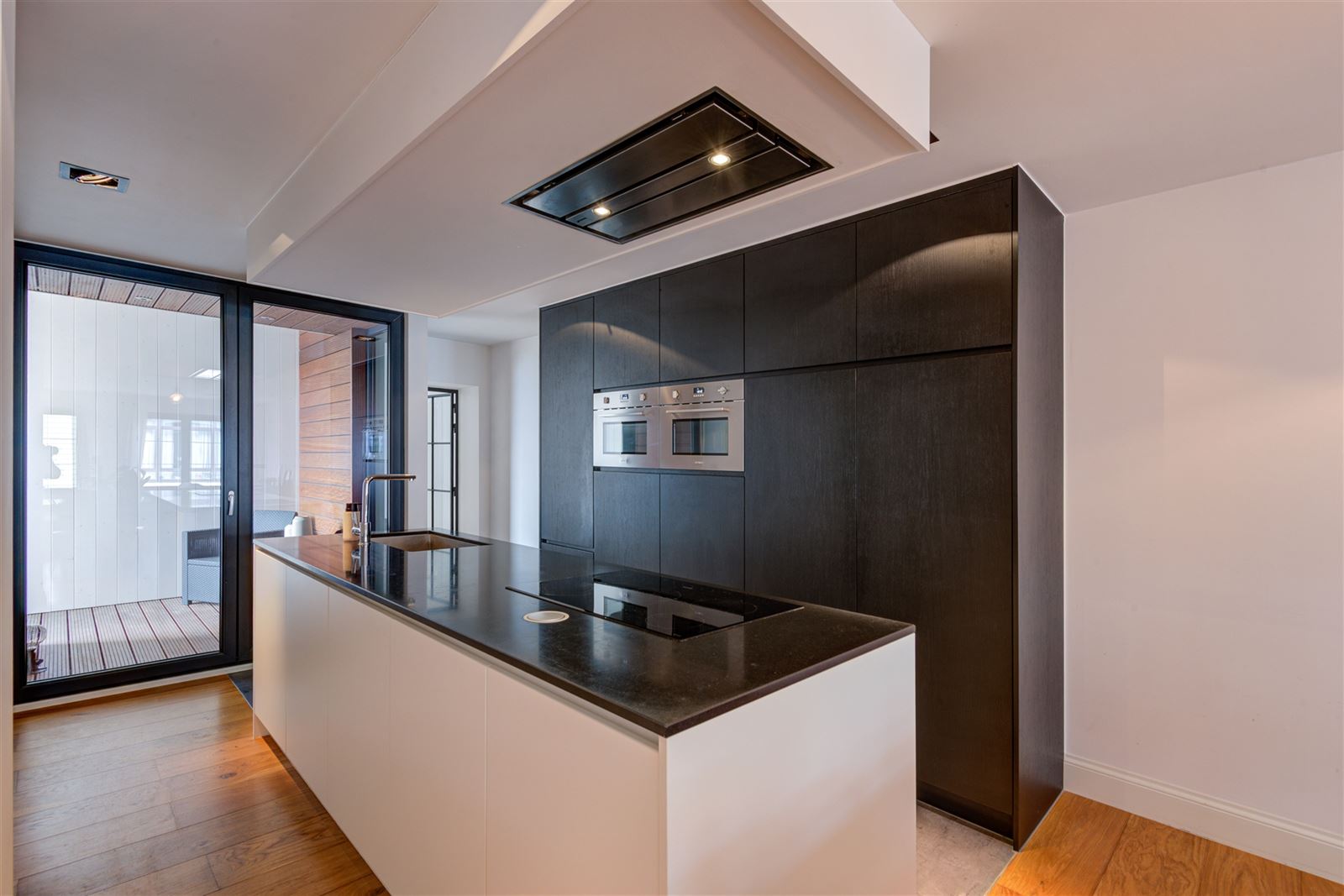 Gerenoveerd 2-slaapkamer appartement hartje centrum - foto 2