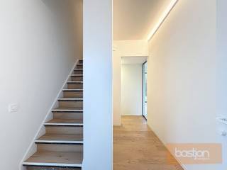 Op een rustige locatie, pal aan het Preshoekbos in Marke, bevindt zich deze volledig gerenoveerde en instapklare woning. Dankzij de...