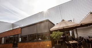 Commercieel gebouw te huur, gelegen op het beste stuk van het gerenoveerde Retail Park « Roosevelt Center » In de directe omgeving van...