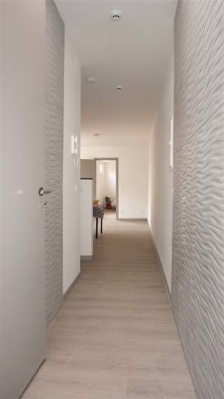 <p><span>       </span><span>Gerenoveerd Herenhuis te koop 4 instapklare appartementen</span></p><p><span>Ontdek dit prachtig gerenoveerde herenhuis op een top ligging in Blankenberge, op wandelafstand van zee, het station en het stadscentrum.</span></p><p><span>Het gebouw omvat </span><span>vier volledig vernieuwde appartementen</span><span>, elk met 1, 2 of 3 slaapkamers ideaal als investering, voor wie op zoek is naar een uniek pand met meerdere woonunits.</span></p><p><span>Volledig gerenoveerd<br />Geen syndic-kosten</span></p><p><span>warmtepomp voor verwarming en airco, elektriciteit conform.<br />Centrale, rustige ligging<br />Direct bewoonbaar<br />Ideaal als opbrengst eigendom of combinatie wonen/werken</span></p><p><span>Mis deze kans niet om eigenaar te worden van een uitzonderlijk pand aan de Belgische kust!</span></p><p><span>Voor meer info of een bezichtiging: </span><span>Bel 050/41.55.50</span></p><p><span>Maison de ville rénovée à vendre 4 appartements prêts à emménager</span></p><p><span>Découvrez ce manoir magnifiquement rénové dans un emplacement privilégié à Blankenberge, à quelques pas de la mer, de la gare et du centre-ville.</span></p><p><span>L'immeuble comprend quatre appartements entièrement rénovés, chacun avec 1, 2 ou 3 chambres, idéal comme investissement, ou pour ceux qui recherchent une propriété unique avec plusieurs unités résidentielles.</span></p><p><span>Entièrement rénové</span></p><p><span>Pas de frais de syndic</span></p><p><span>la pompe à chaleur utilisée pour le chauffage, la conformité de l'électricité</span></p><p><span>Emplacement central et calme</span></p><p><span>Habitable de suite</span></p><p><span>Idéal comme propriété d'investissement ou comme combinaison de vie et de travail</span></p><p><span>Ne manquez pas cette opportunité de devenir propriétaire d'un bien d'exception sur la côte belge !</span></p><p><span>Pour plus d'informations ou une visite : Appelez le 050/41.55.50</span></p>