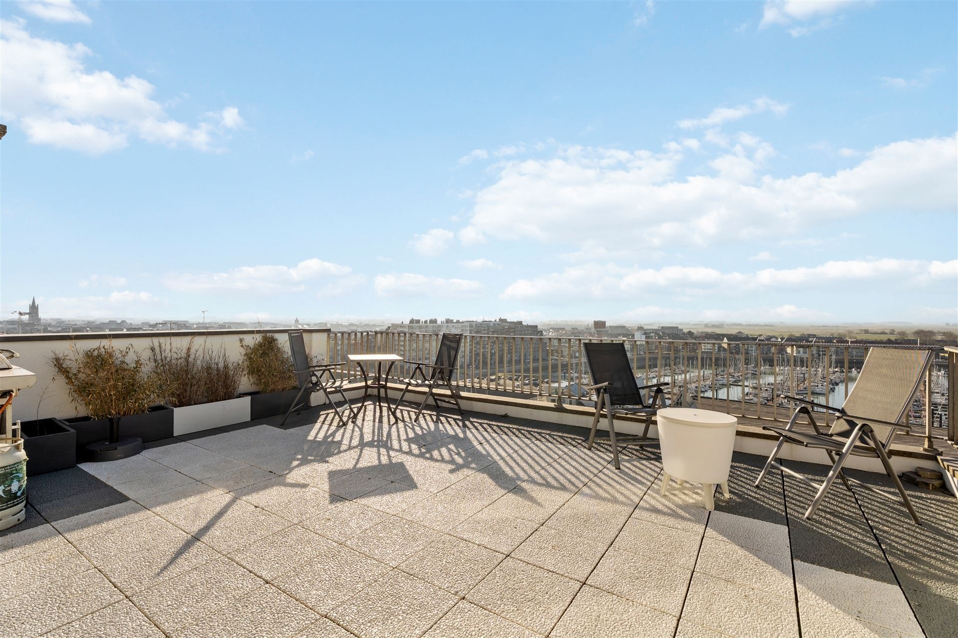 PENTHOUSE / PORT - photo 1