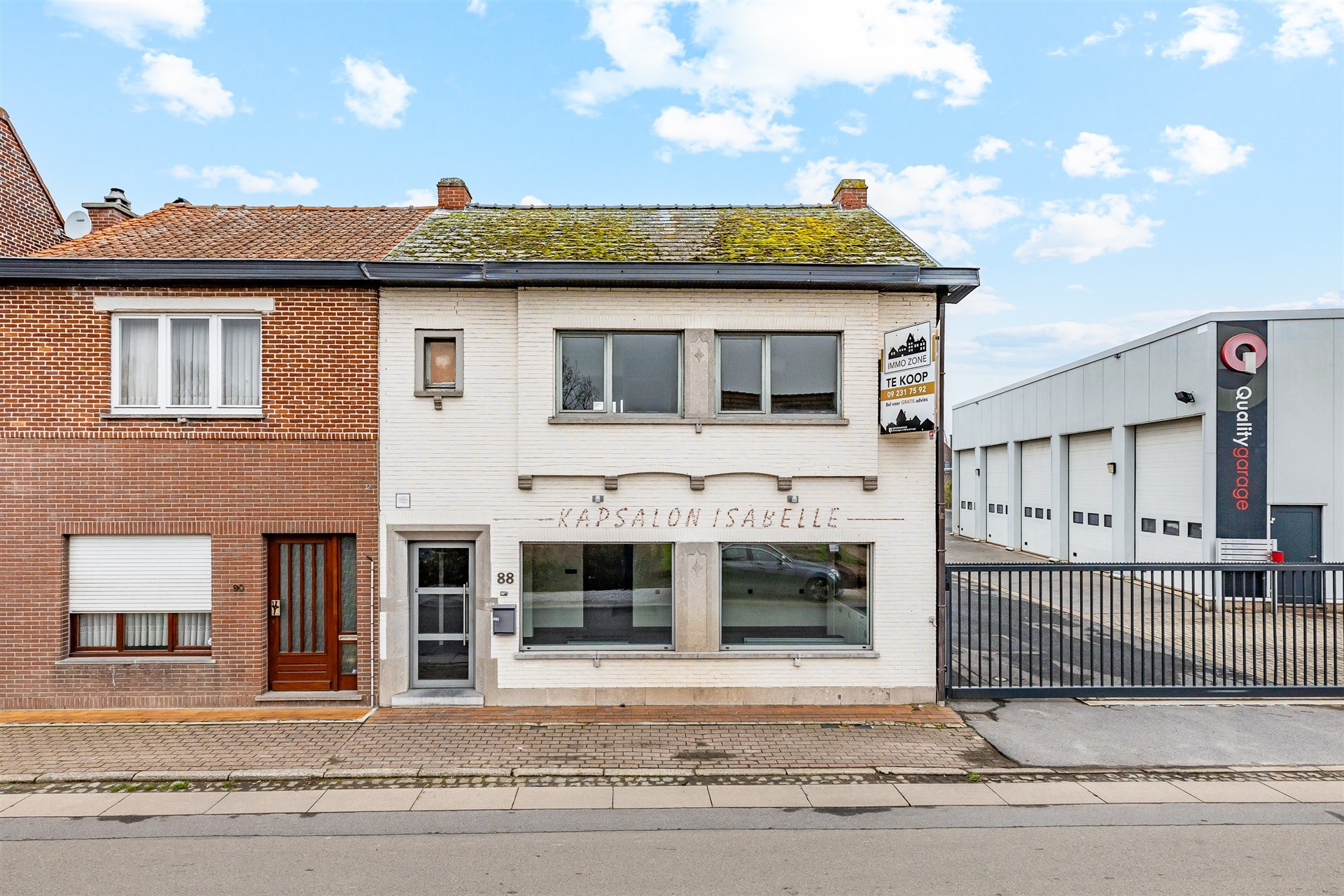 Te renoveren woning met ruimte voor achtertuin - foto 1