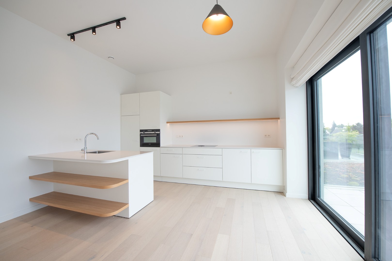 Ruime klassevolle penthouse TE HUUR in Waregem - foto 4