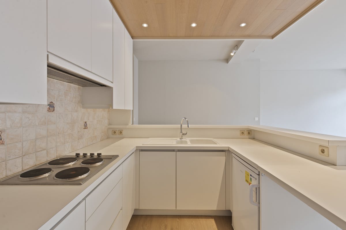 Polyvalent (handels)huis in het centrum van Brugge - foto 4