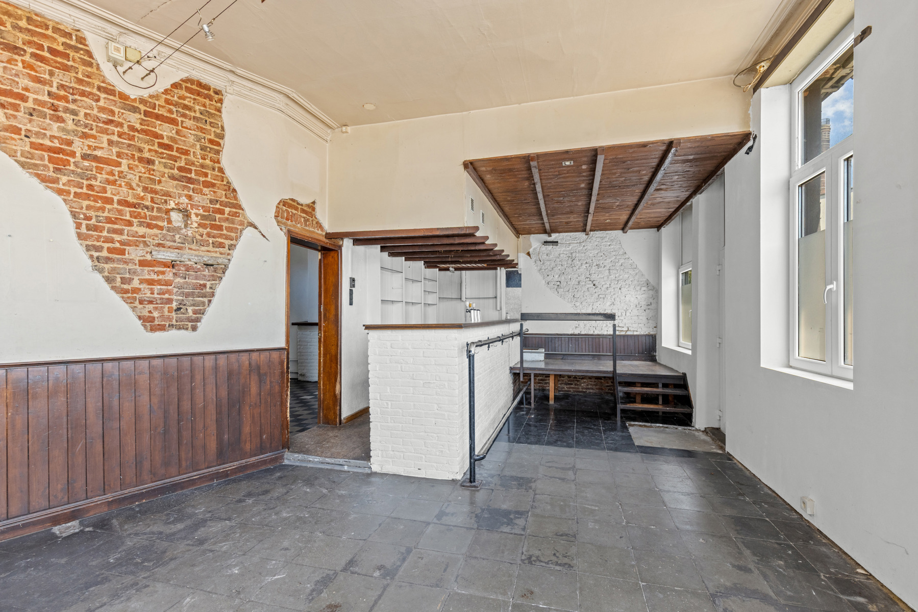 Karaktervolle en ruime woning op centrale ligging in Gent! - foto 2