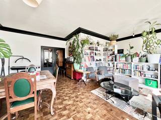 Instapklaar 3 slaapkamer appartement gelegen op de 4de verdieping te Jan Van Rijswijcklaan.U geniet van een ideale ligging met veel voorzieningen...