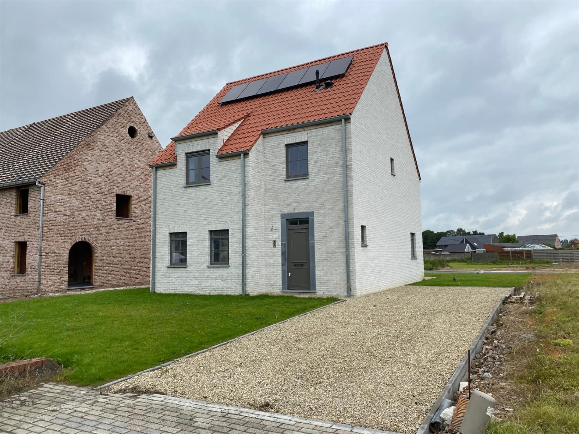 Verrassend ruime instapklare nieuwbouwwoning met 3 ruime slaapkamers in Houthulst! - foto 1