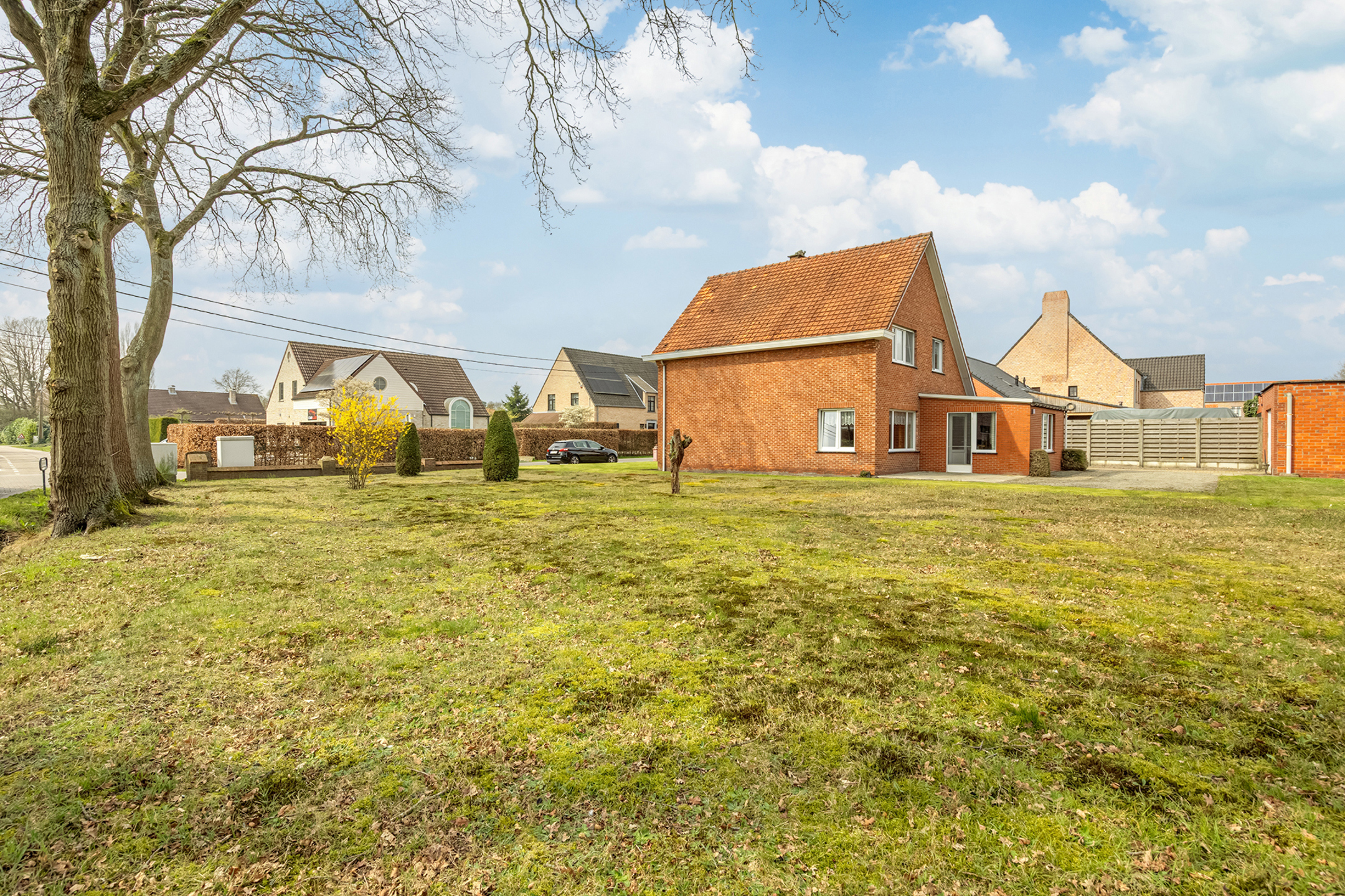 Steeds goed onderhouden woning met vele mogelijkheden - foto 3