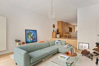 DUPLEX GELIJKVLOERS APPARTEMENT MET ZUID-WEST TUIN OP TOPLOCATIE – ANTWERPEN ZUIDOntdek dit prachtig duplex gelijkvloers appartement met zuid-west...