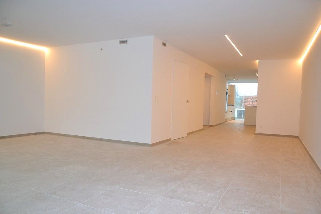 Luxe-appartement met 2 slaapkamers nabij de Grote Markt! - foto 4