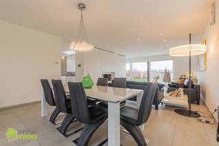 Villa met high-end afwerking op toplocatie in LebbekeOp een rustige en gegeerde ligging in Lebbeke, bevindt zich deze uitzonderlijke villa die luxe,...