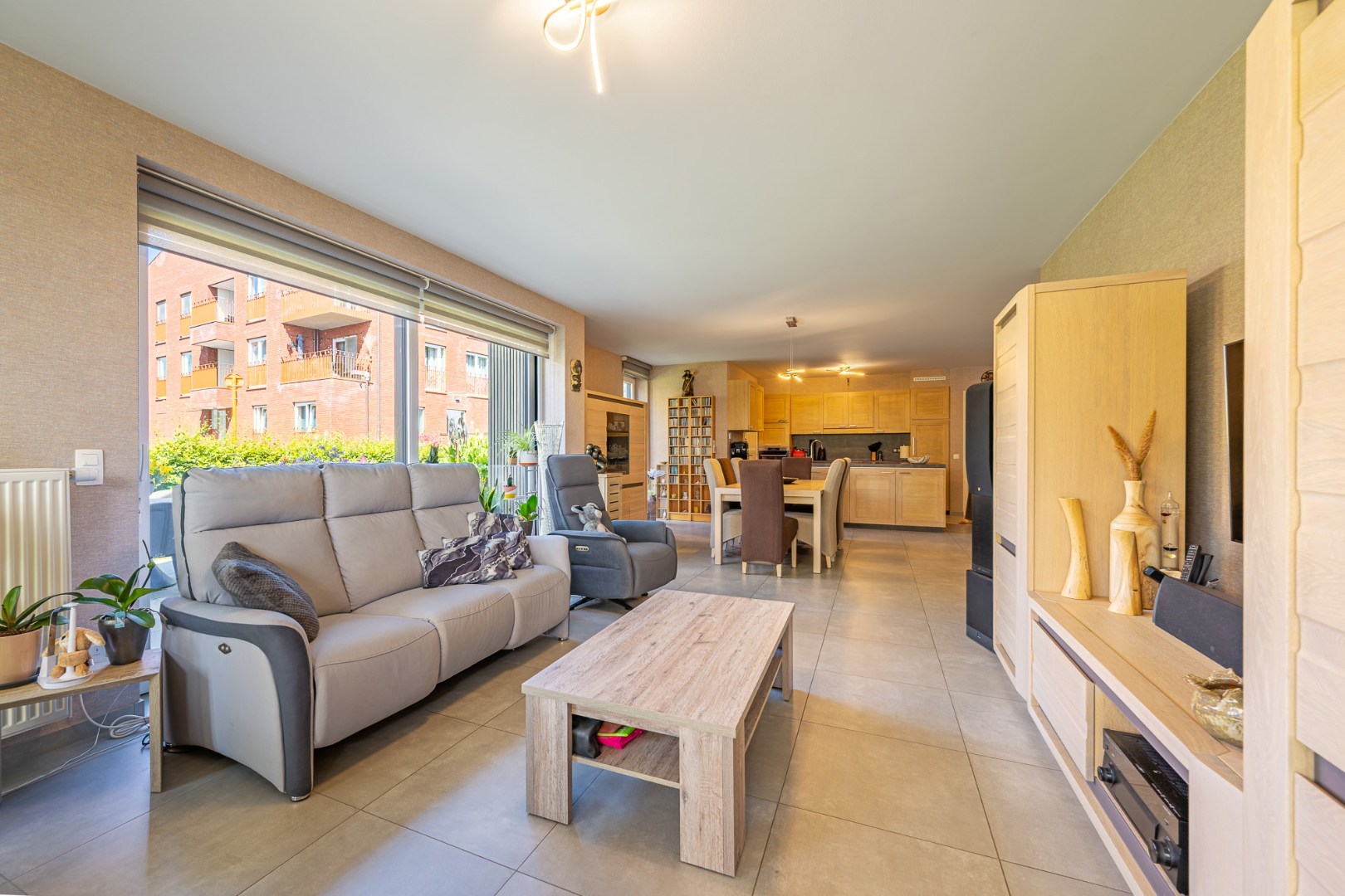 Appartement spacieux et lumineux de plain-pied avec 3 chambres, garage et jardin ensoleillé à Beselare. - photo 5