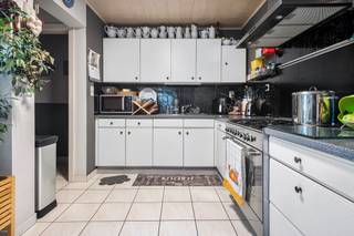 Ben je op zoek naar een leuke bel-etage in het centrum van Dendermonde?Dan is deze woning zeker iets voor jou!Met 3 slaapkamers, een goede ligging en...