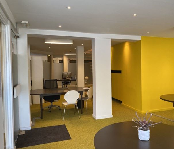 INSTAPKLAAR KANTOOR NABIJ GROTE MARKT - foto 3