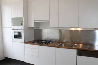 GEZELLIGE EN GOED ONDERHOUDEN WONING 111M² MET 2 SLAAPKAMERS EN AANGENAME TUIN MET TERRASrustig ligging in doodlopende straat met vlotte...