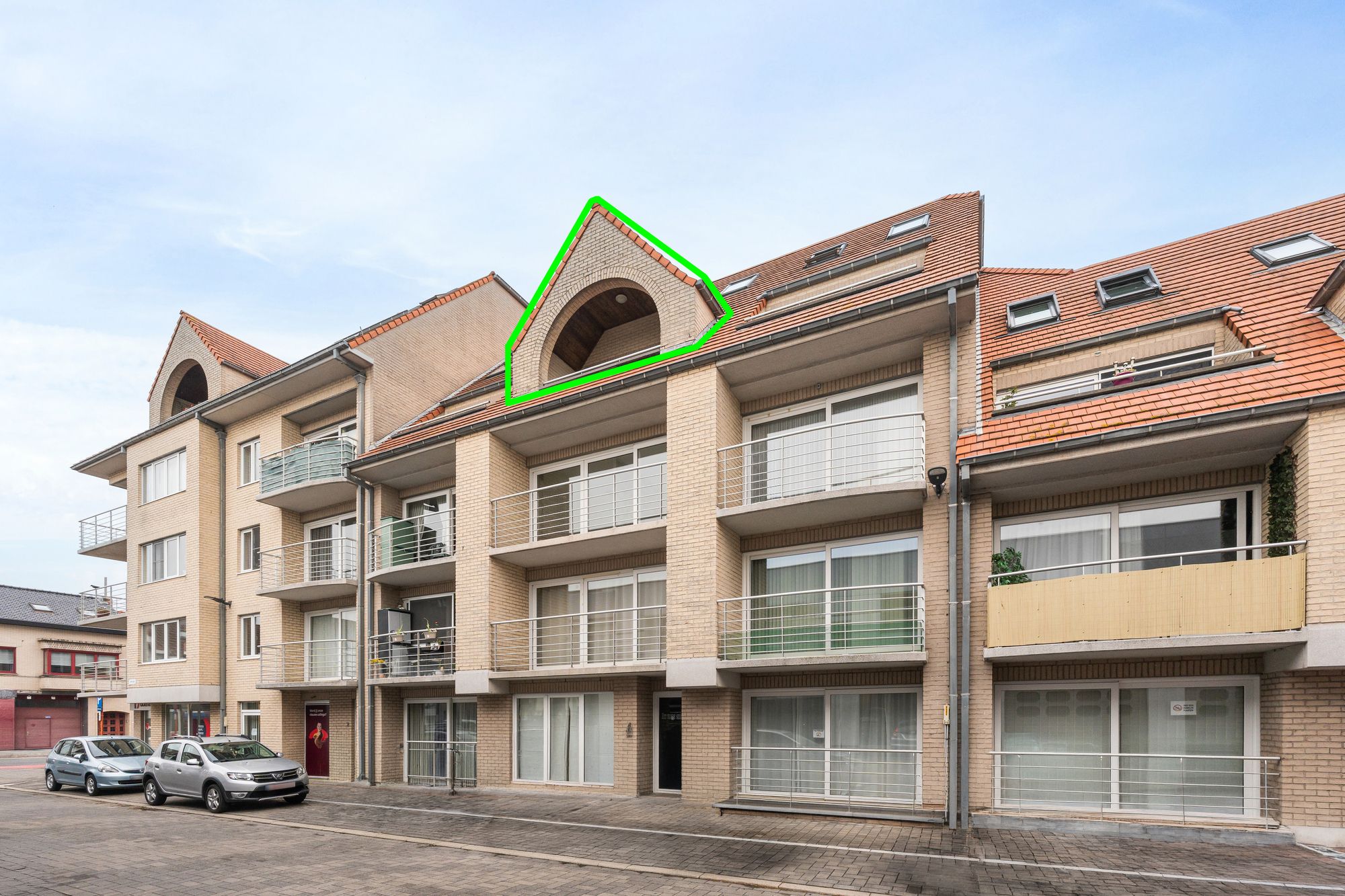 Aangenaam duplexappartement met zonnig terras in Oostende. - foto 2