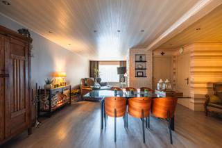 Uiterst goed verzorgde woning met garage, tuin en 3 slaapkamers.Deze woning gelegen in een rustige straat wordt verkocht. De huidige eigenares is...