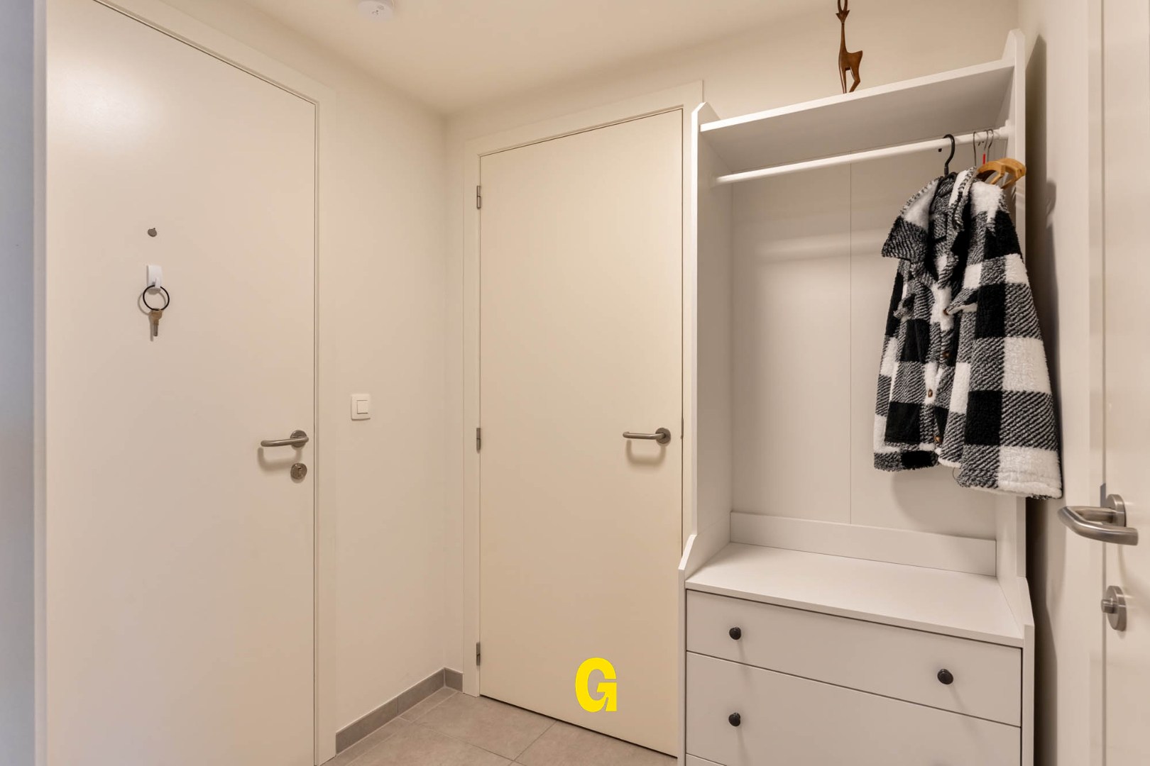 Recent energiezuinig 1-slaapkamer appartement met terras, standplaats en berging, vlak bij het centrum van Tongeren - foto 5