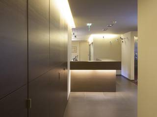 Op de drukke verbindingsweg tussen Retie en Mol, ligt dit prestigieuze gebouw met een woning en aanpalende kantoorruimte van ca. 430 m² omgeven...