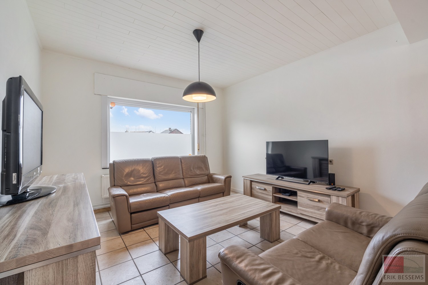 Charmante op te frissen woning met veel potentieel, met een woonoppervlakte van 169 m² - photo 4