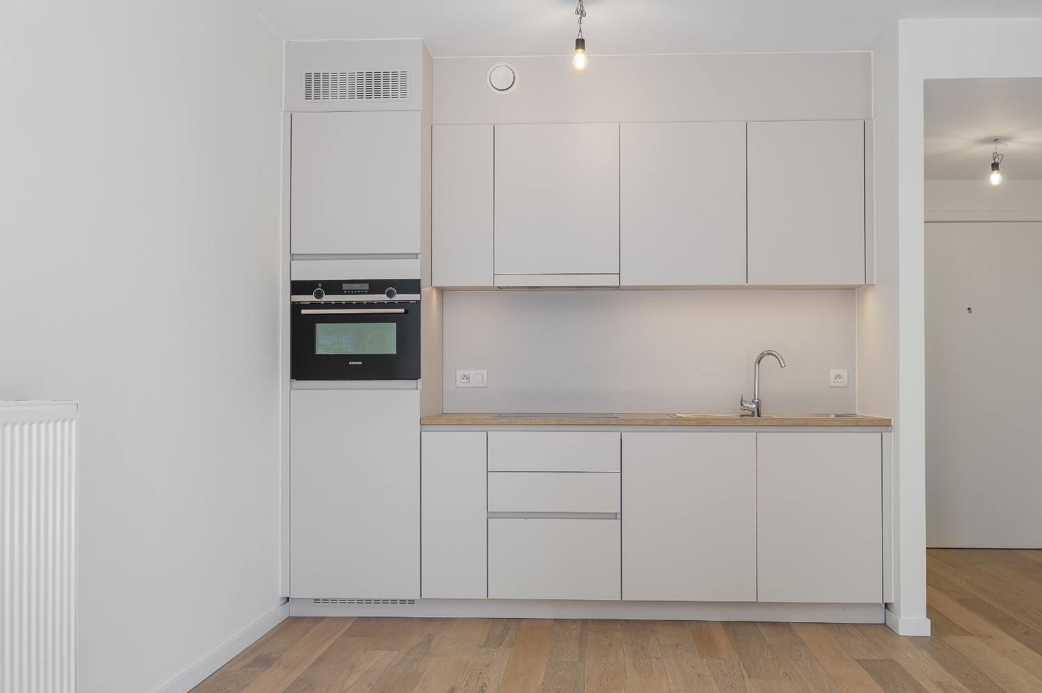 Assistentie-appartement met zijdelings zeezicht op steenworp van de zeedijk. - foto 4