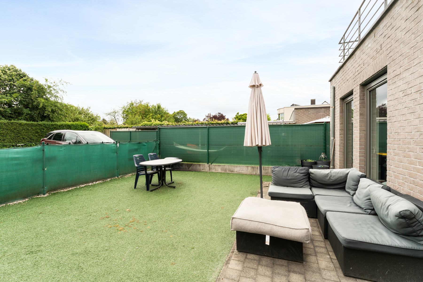 Gelijkvloers appartement met terras en autostaanplaats  - foto 3
