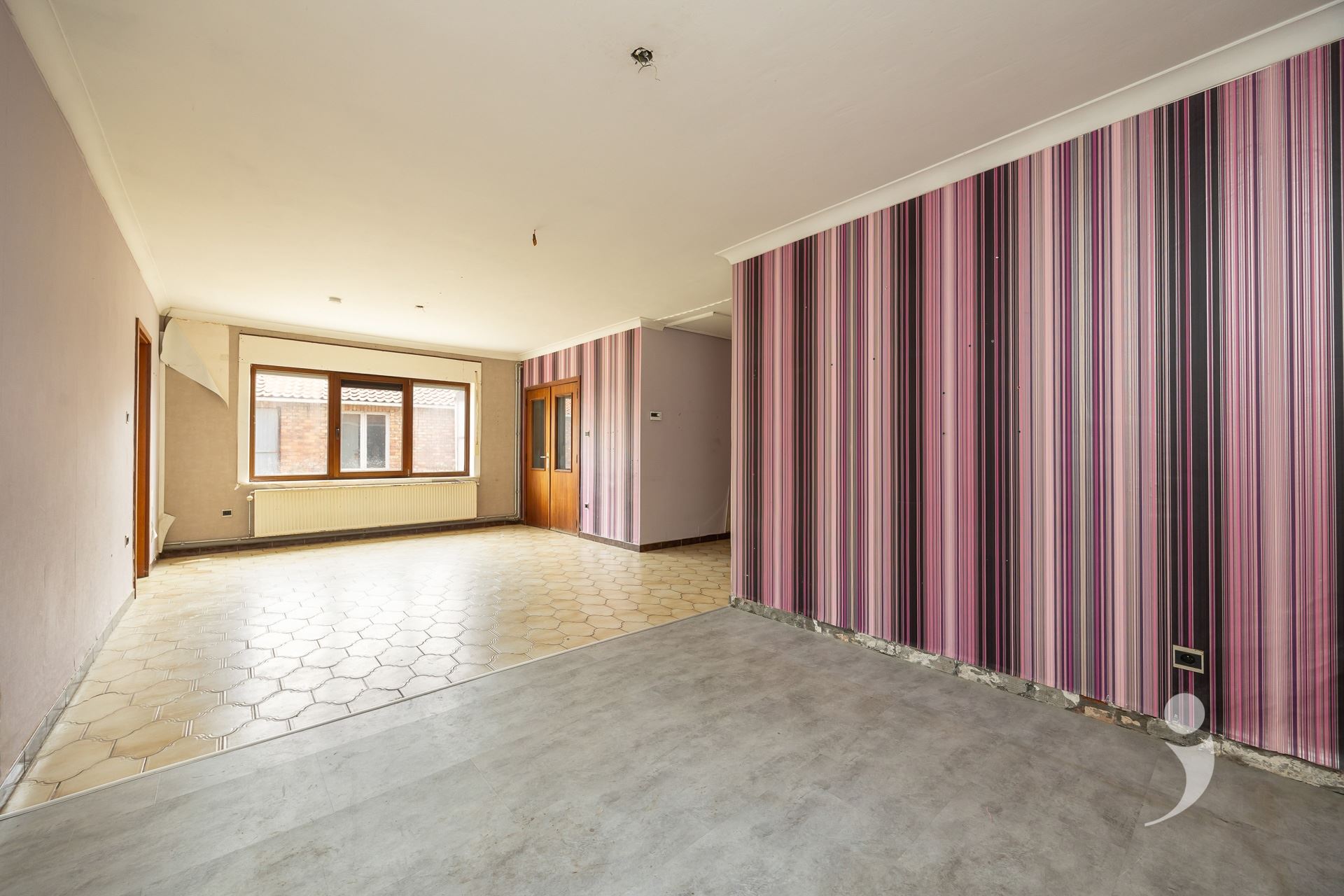 Te renoveren woning met veel potentiëel - foto 5