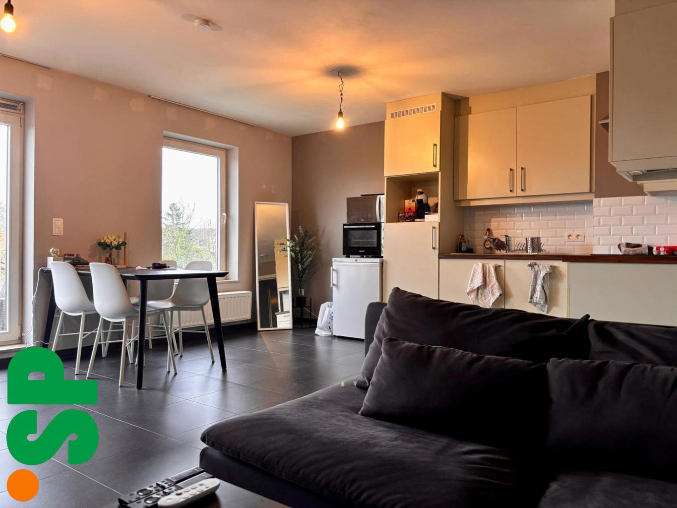 Ruim appartement nabij het centrum van Geel met 2 slaapkamers en terras. - foto 5