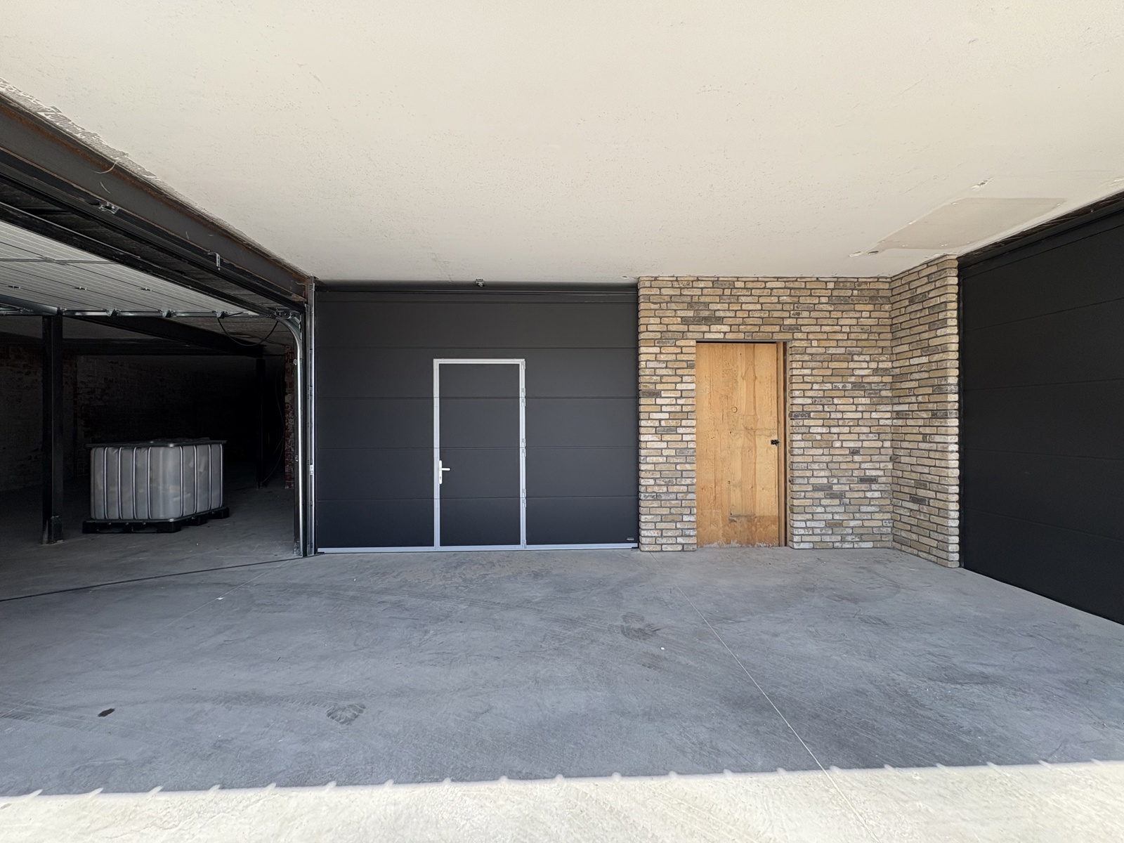 Opslagruimte/ loods van 150m2 - foto 2