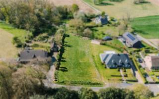 Bent u op zoek naar een unieke bouwgrond met panoramisch zicht?Dan is deze locatie misschien iets voor u! De belangrijkste kenmerken in een notendop:...