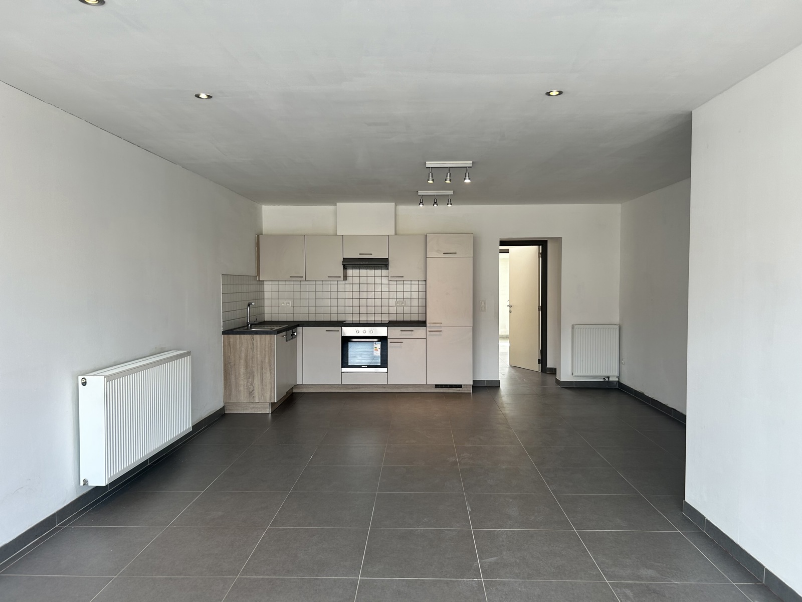 Huis te huur in Bree met 3 slaapkamers - foto 4