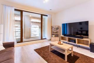 Dit recente appartement van ca 81 m² bevindt zich in residentie 'Broetgans', onderdeel van de fantastische realisatie 'De Dams' in de...