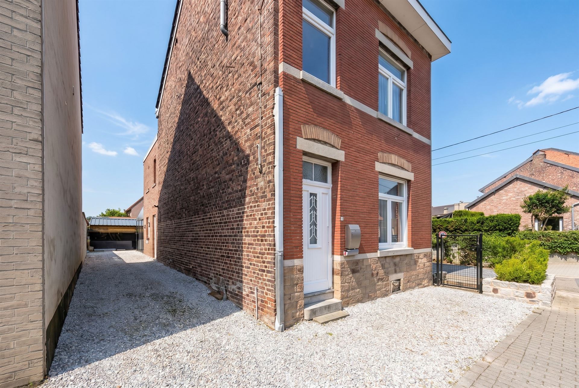 Gerenoveerde woning (213m²) met 4 slaapkamers in het rustige Moelingen (Voeren) - foto 5