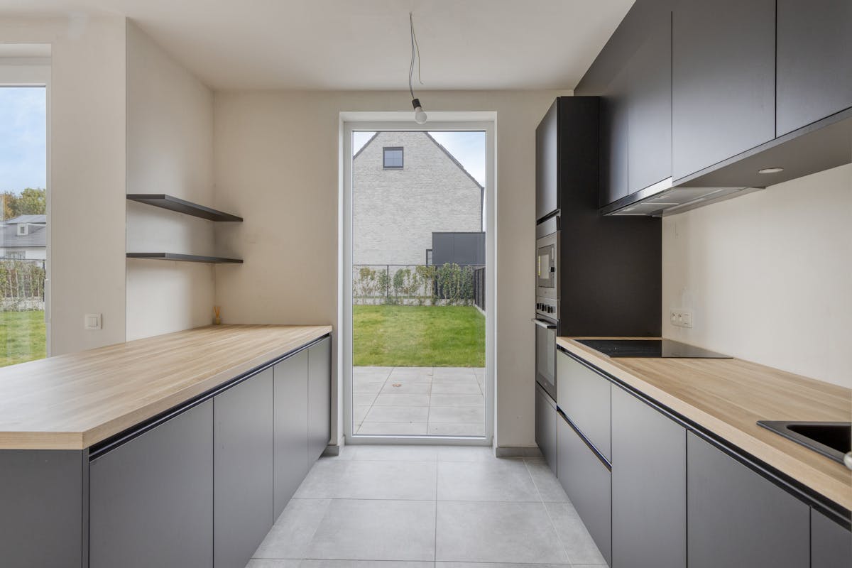 Modern corner house with 3 bedrooms and garden in Izegem - photo 4