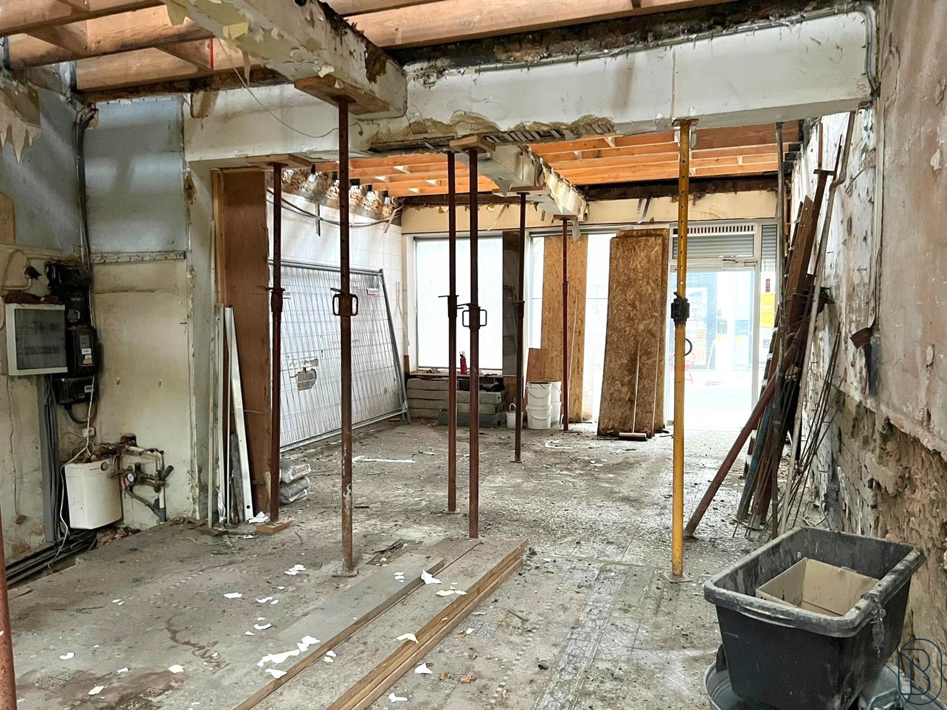 In het CENTRUM gelegen HANDELSPAND met TUIN! - foto 2