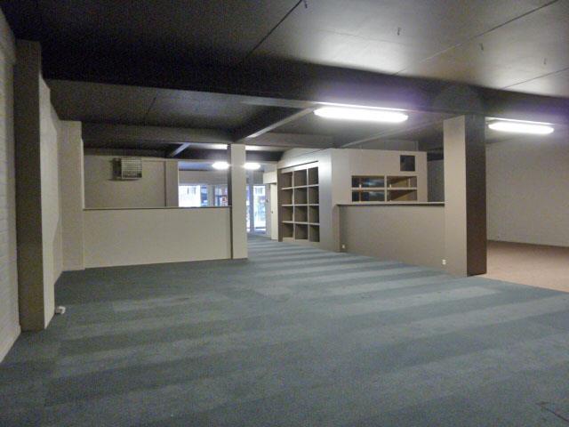 Handelsruimte te huur in het centrum van Waregem - foto 4