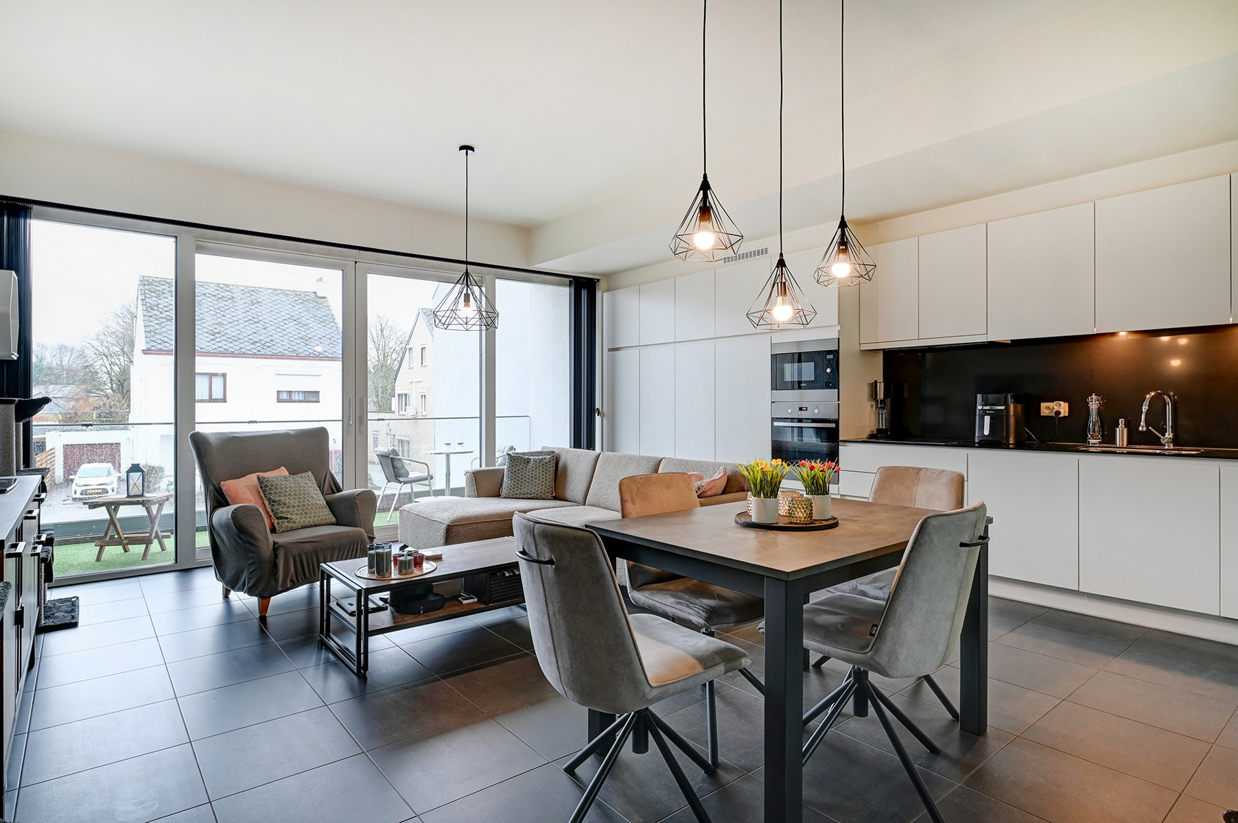 Lichtrijk 2 slpk appartement met zuidgericht terras op een toplocatie!! - foto 4