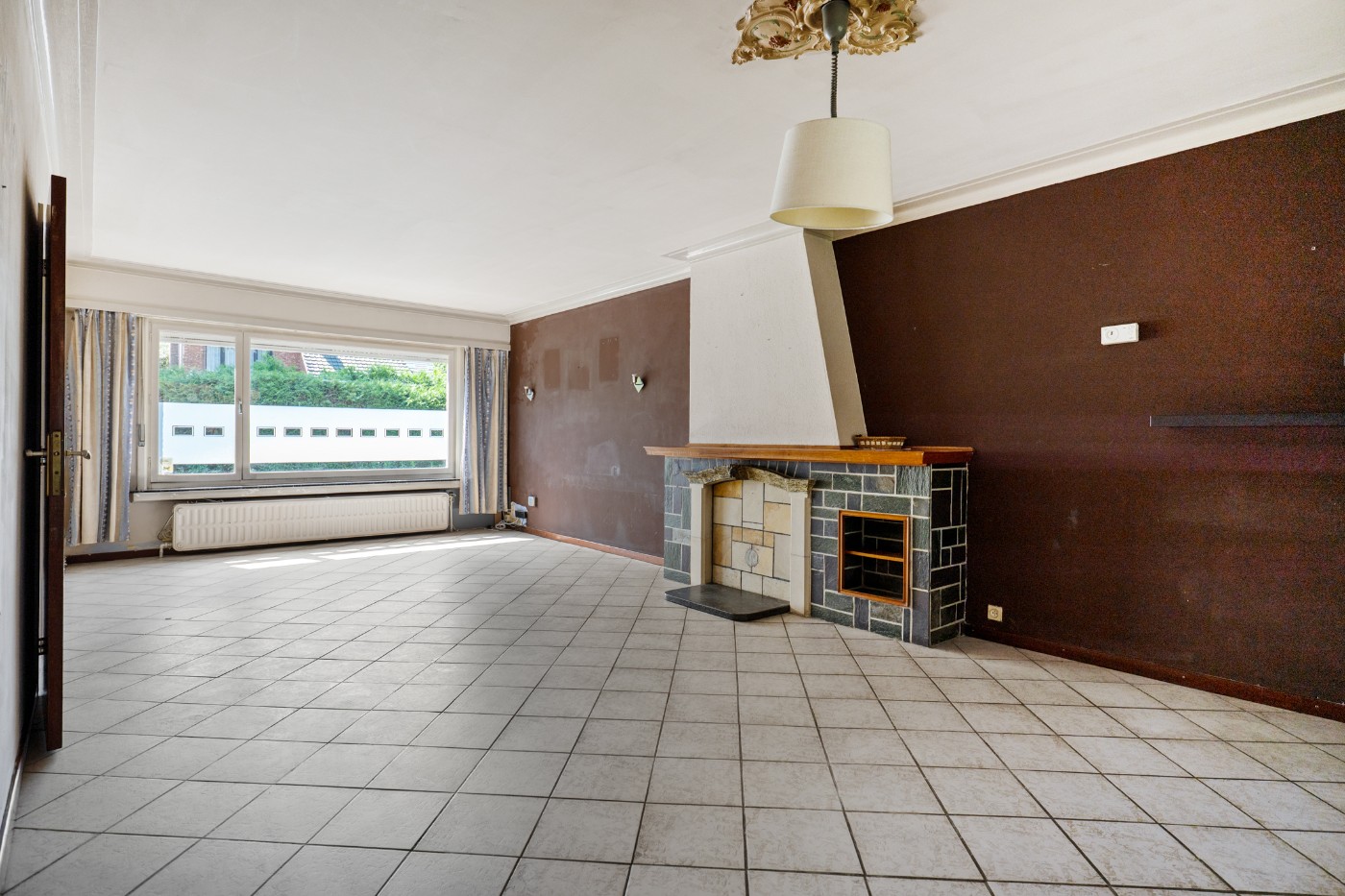 Vrijstaande, te renoveren woning met 3 slpk., garage en tuin - foto 4