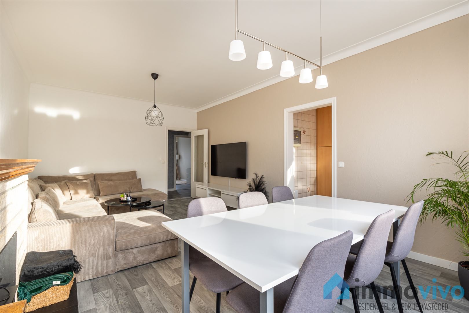 Instapklaar 2 slpk-appartement met terras en garagebox - foto 2