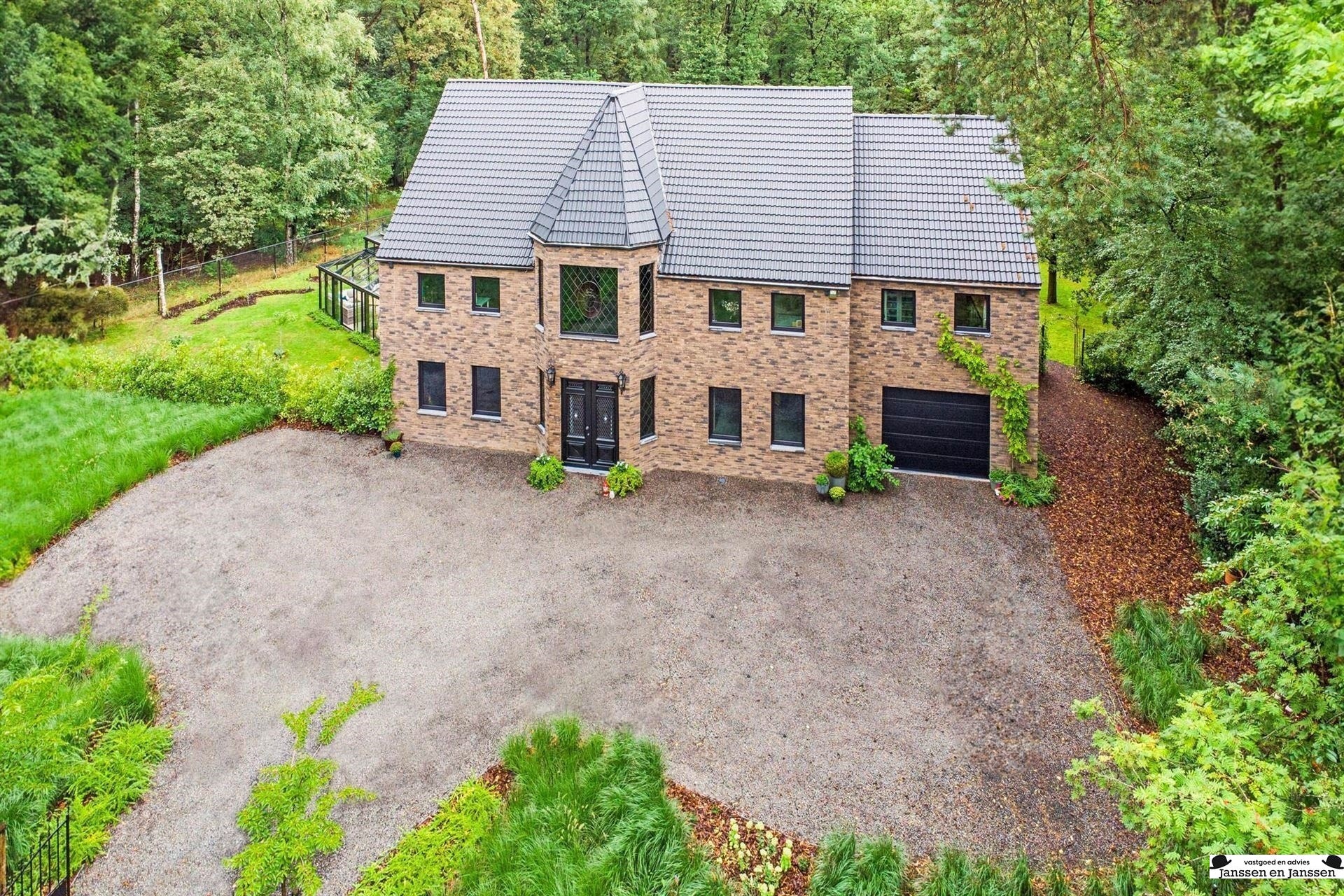 Zeldzame nieuwbouwwoning op een perceel van 40 are met imposante tuin in Kapellen  - foto 2