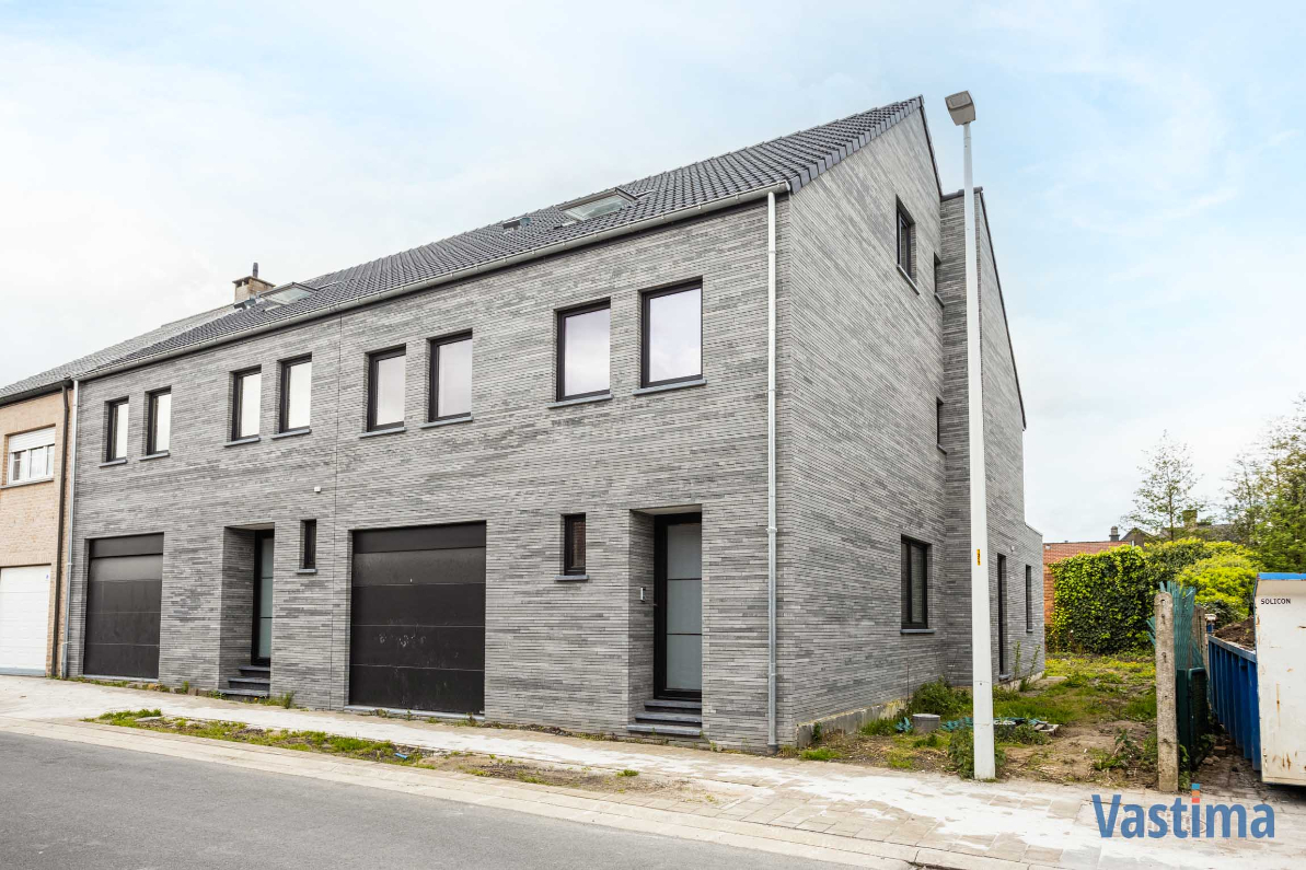 Nieuwbouw halfopen woning met 3 slaapkamers, garage en tuin - foto 3