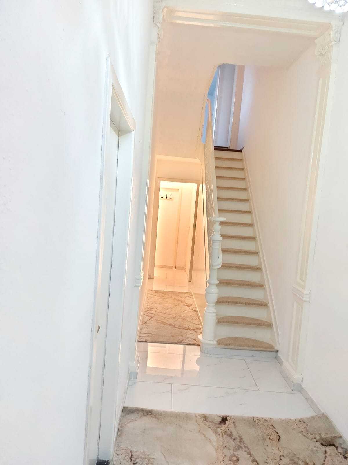 Huis te koop in Hoboken met 7 slaapkamers - foto 2