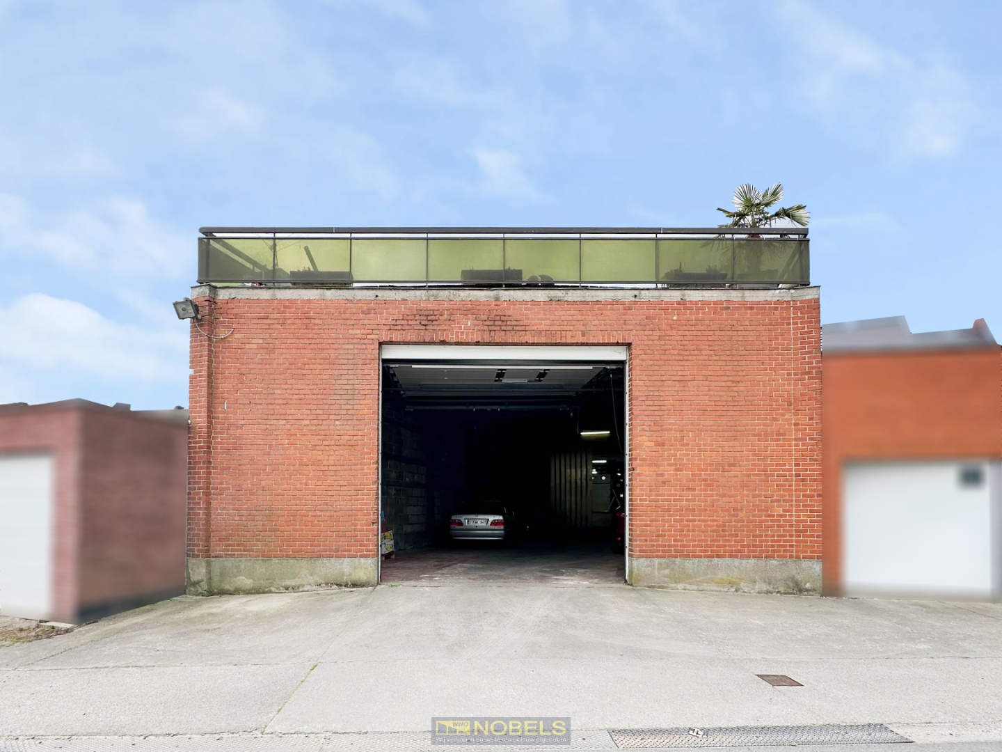 Te koop, veelzijdige eigendom met woonst en magazijn (300m²) met veel visibiliteit te Ninove - foto 4