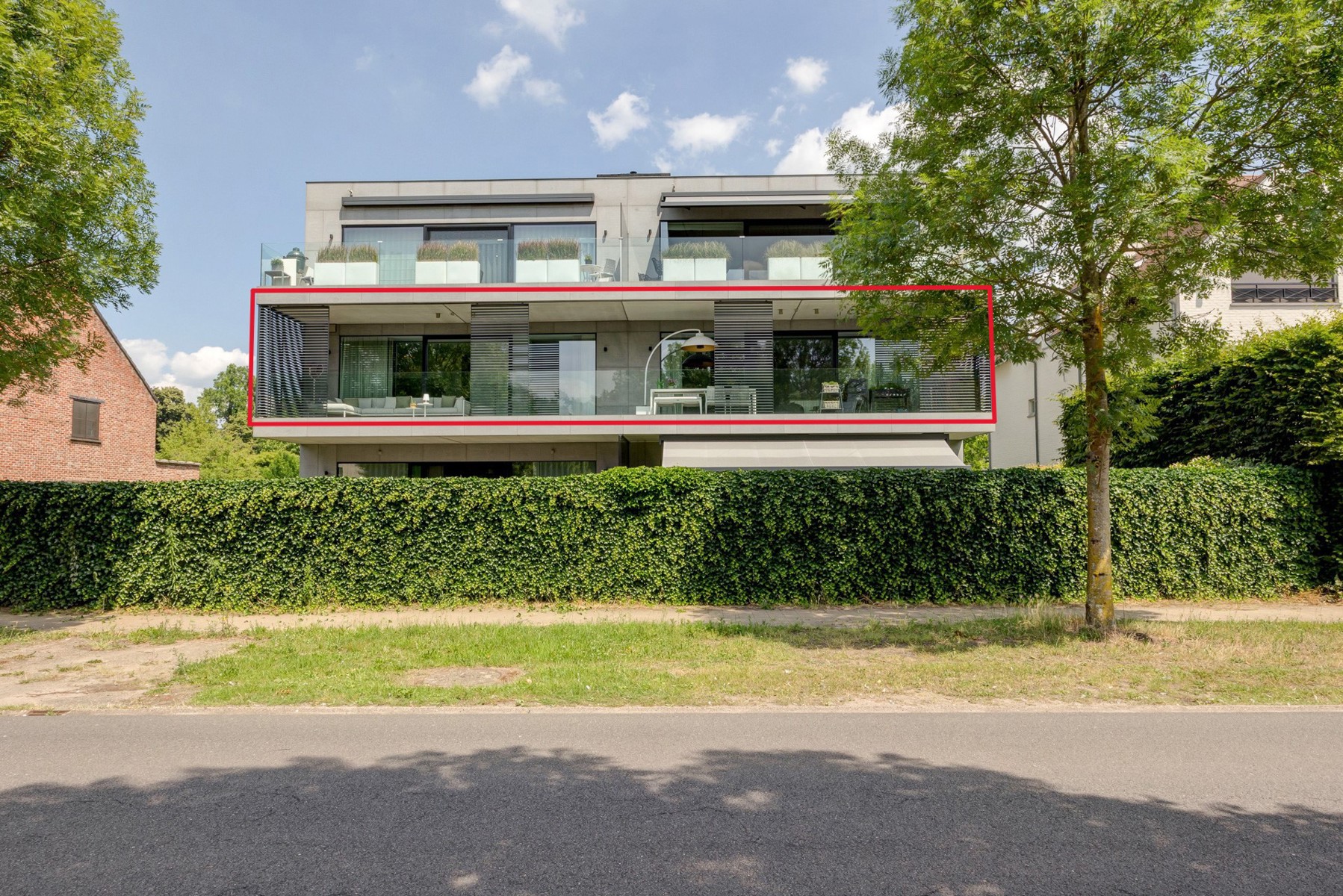 VOLLEDIG GEMEUBELD LUXE APPARTEMENT OP TOPLOCATIE - foto 1