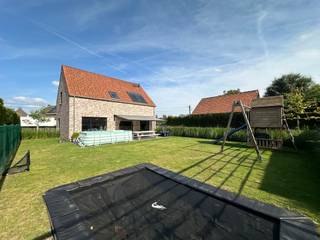 Bent u op zoek naar een energiezuinige, tijdloze woning met een hoogwaardige afwerking en uitstekende ligging?Ontdek deze prachtige woning op een...