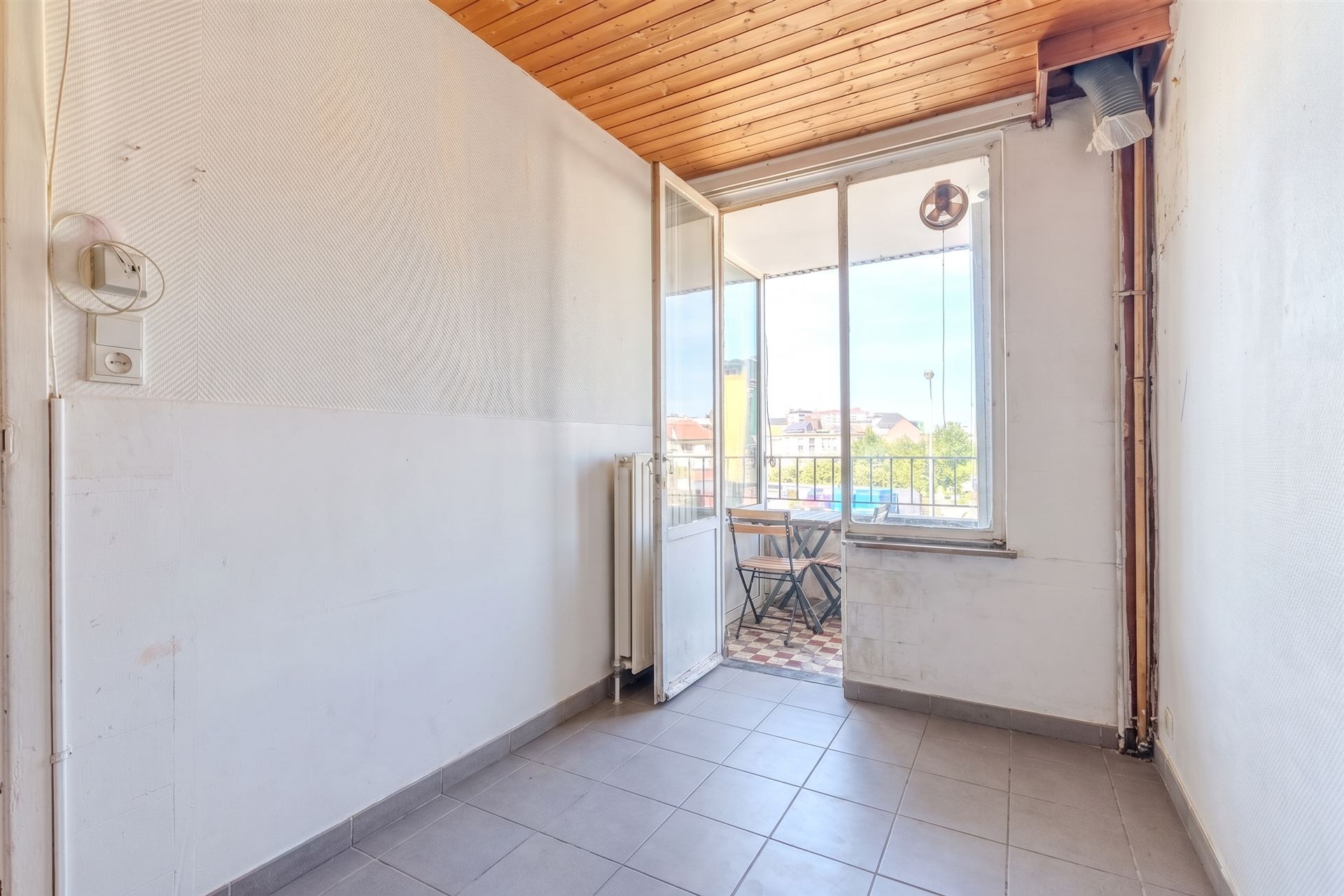 Te renoveren APP met 2 terrassen in Borgerhout! - foto 4